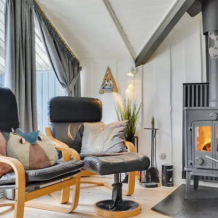 Сasa de vacaciones Hjalmara - 900m From The Sea By Interhome